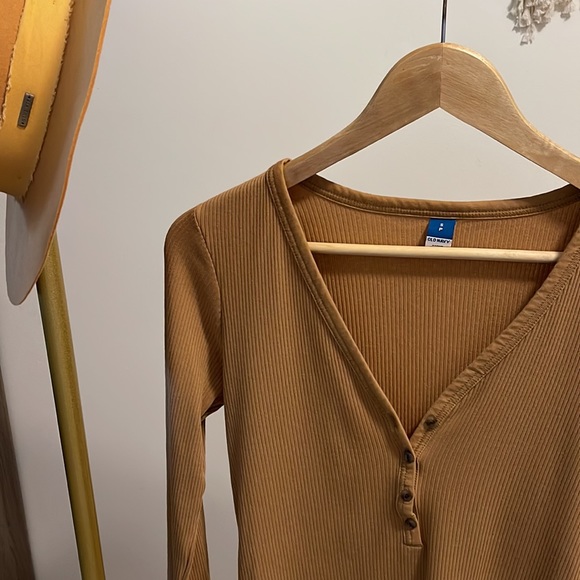 Long sleeve ribbed top - Picture 3 of 4